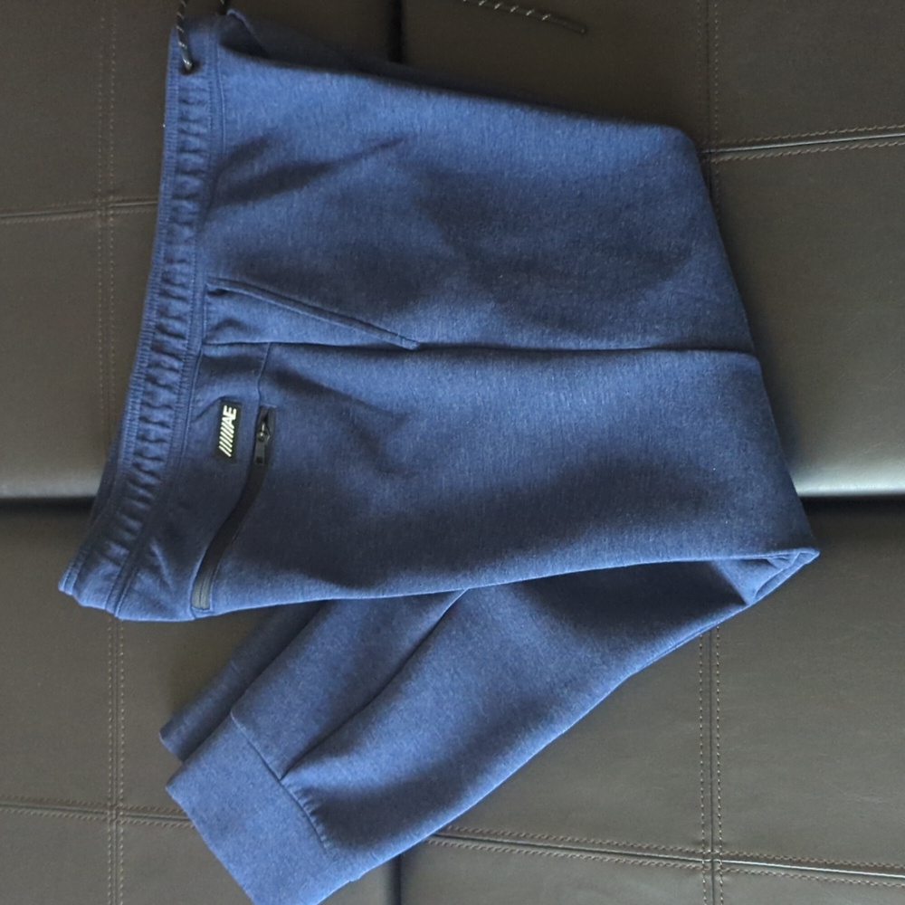 American Eagle joggers